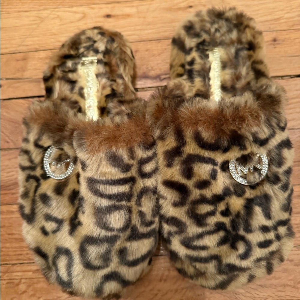 Michael Kors Leopard Print Fur Slippers - Picture 2 of 3